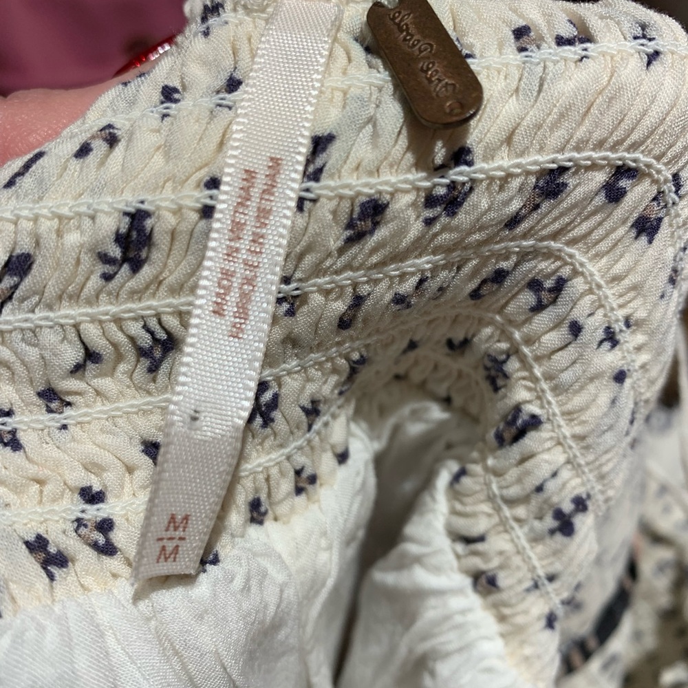 FREE PEOPLE LOW V NECK FLORAL MINI DRESS - size M - Picture 6 of 8